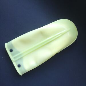 Mastrad Lined Silicone Oven Mitt Removable Lining Non-Slip Textured Grill BBQ